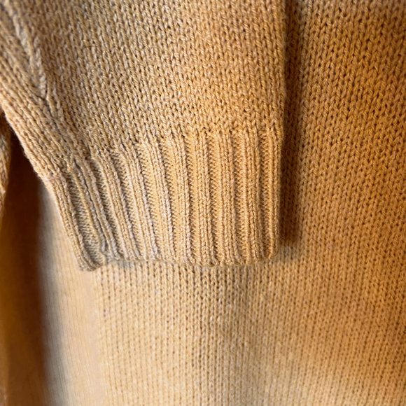 Women's Light Knit Sweater - Picture 4 of 5